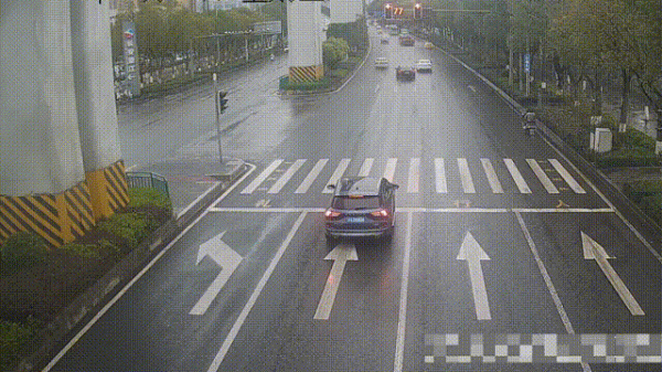 九龙配资 困！困！困！疲劳驾驶“驶不得”，早到不如平安到！