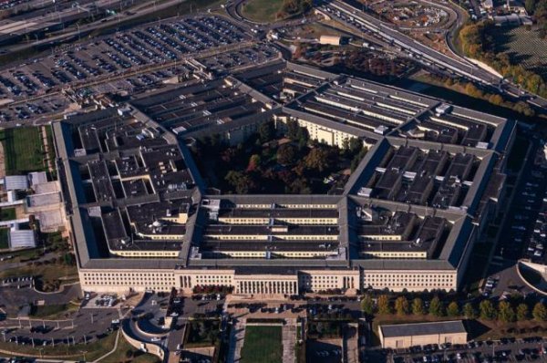 中股网 五角大楼同意向乌提供远程战斧导弹，最终决定权留给特朗普 特朗普暂不考虑供应